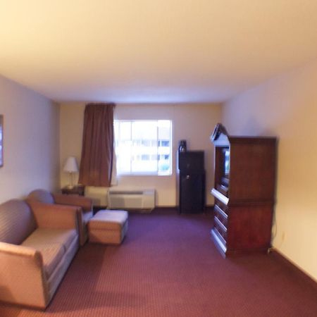 The Garden Inn Elkhart Exterior photo